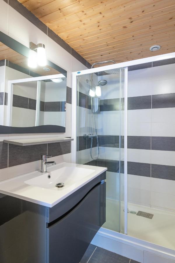 La Charbonniere, Grand Gite Haut-De-Gamme Avec Jacuzzi Et Sauna 热拉梅 外观 照片